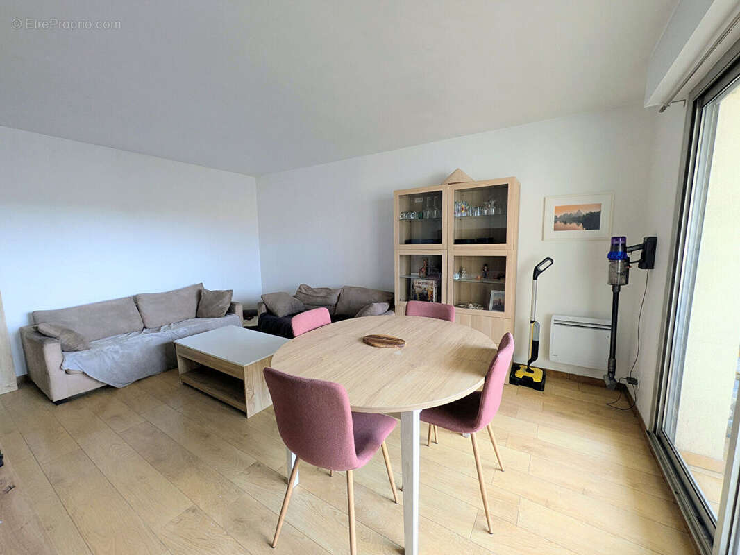 Appartement à VILLEMOMBLE