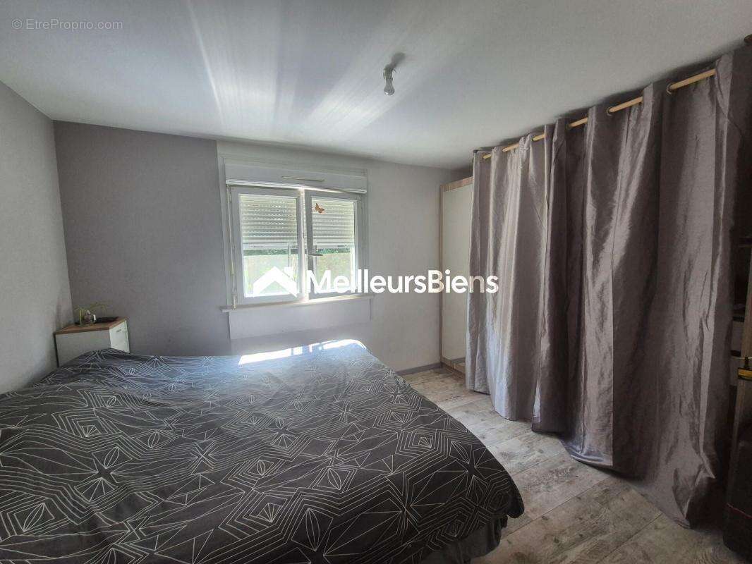 Maison mitoyenne de 80m², 4 pièces, 2 chambres sur un terrain de 354m² - photo 7