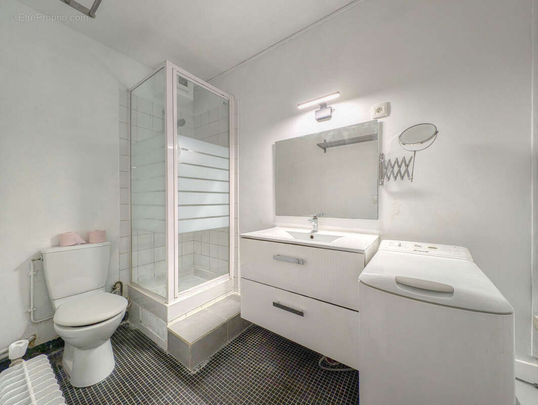 Appartement à LA GARENNE-COLOMBES