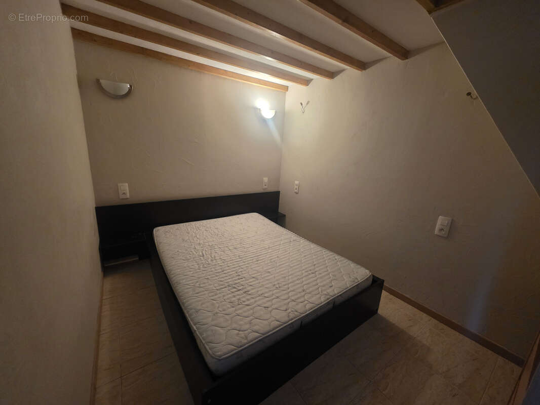 Commerce à GRUISSAN