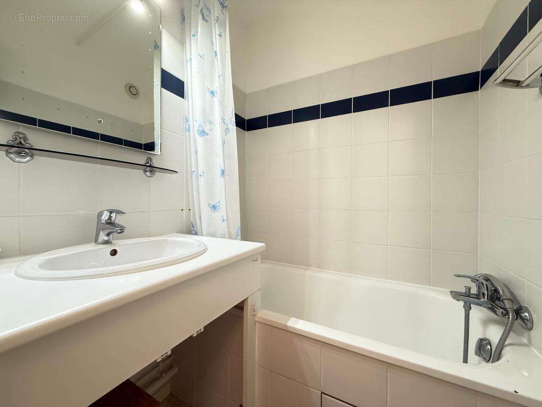 Appartement à VAUX-SUR-MER