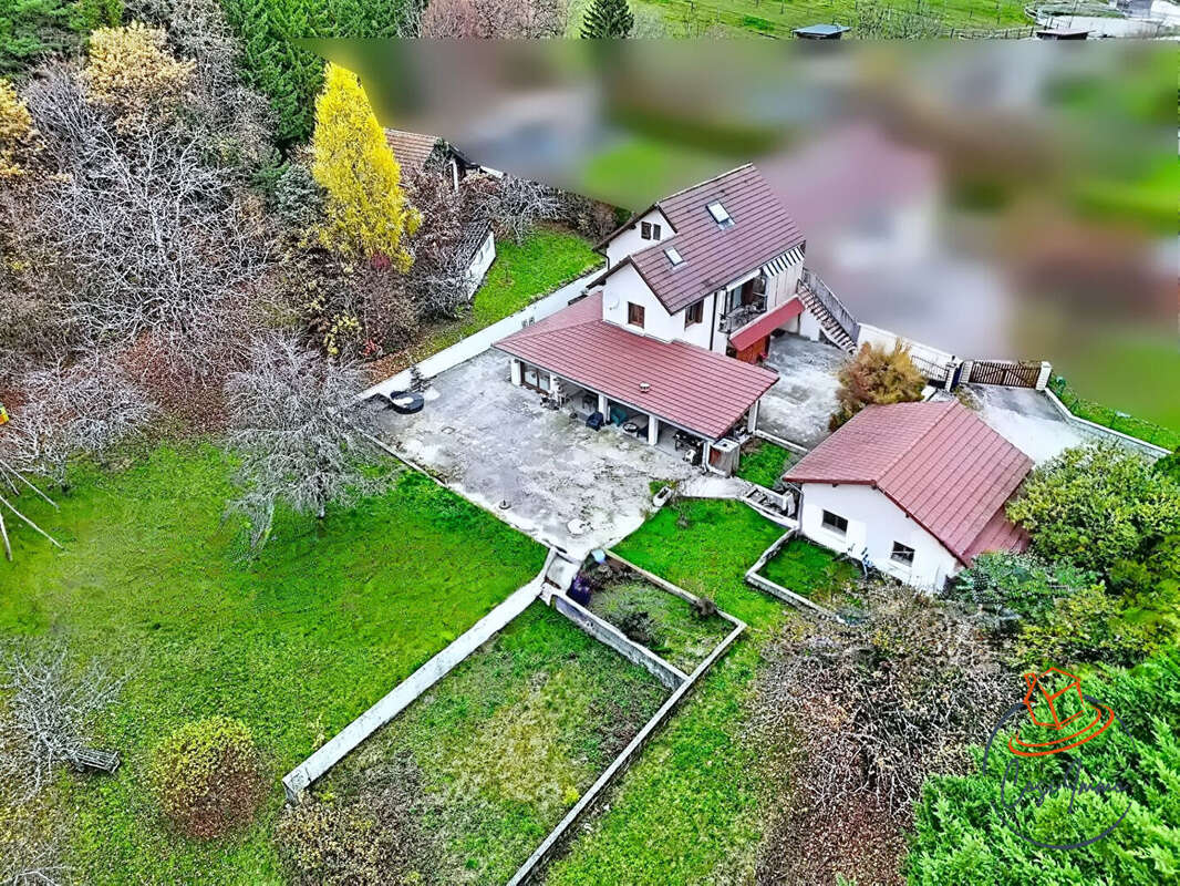 Maison à BELLEGARDE-SUR-VALSERINE