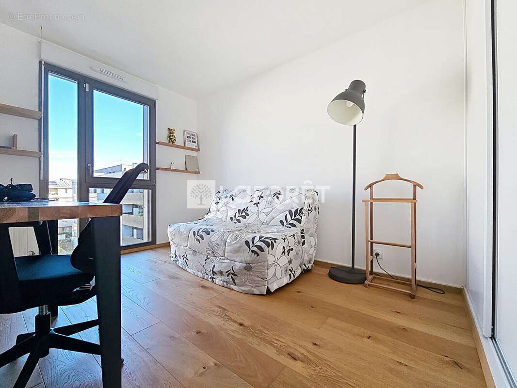 Appartement à BUSSY-SAINT-GEORGES