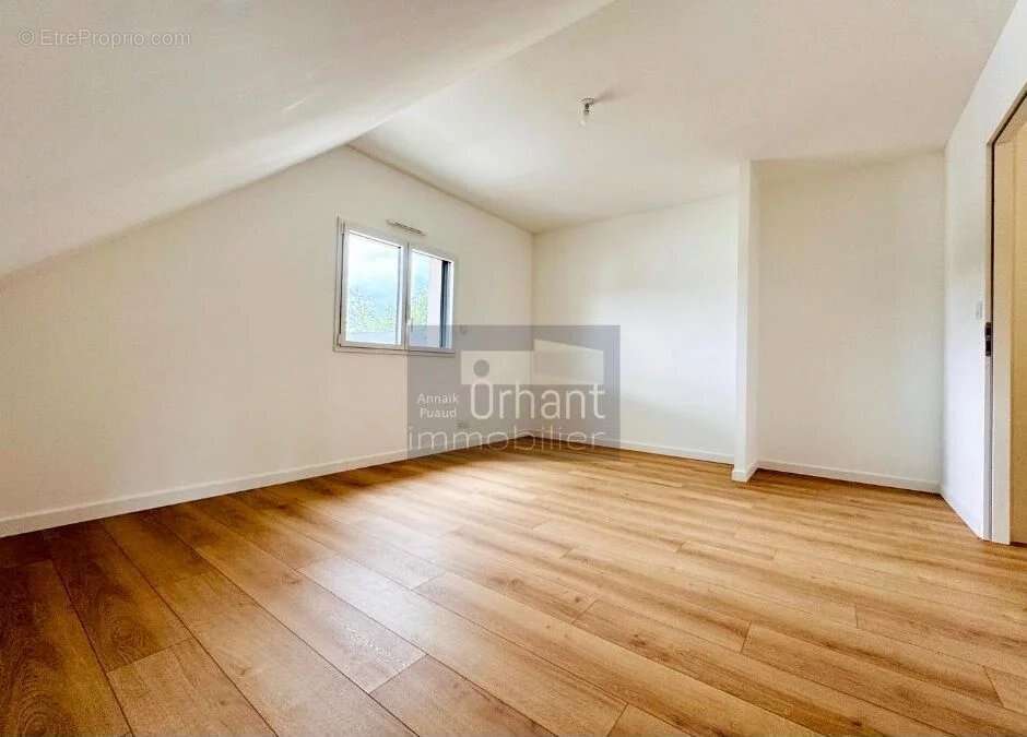 Maison à BRANDIVY
