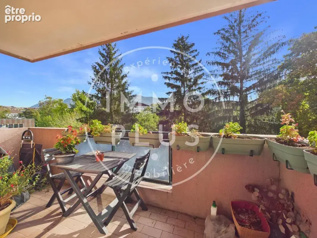 Vente - Appartement - 2 pièces + cuisine - 53,28 m² - 162 750 € - photo 2