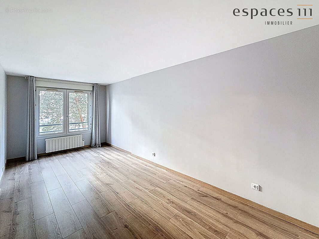 Appartement à MONTIGNY-LE-BRETONNEUX
