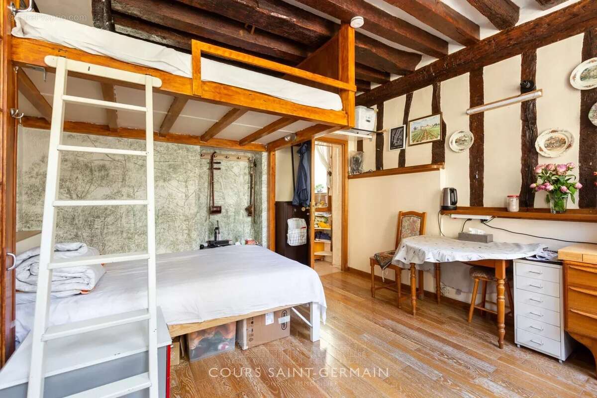 Appartement à PARIS-5E