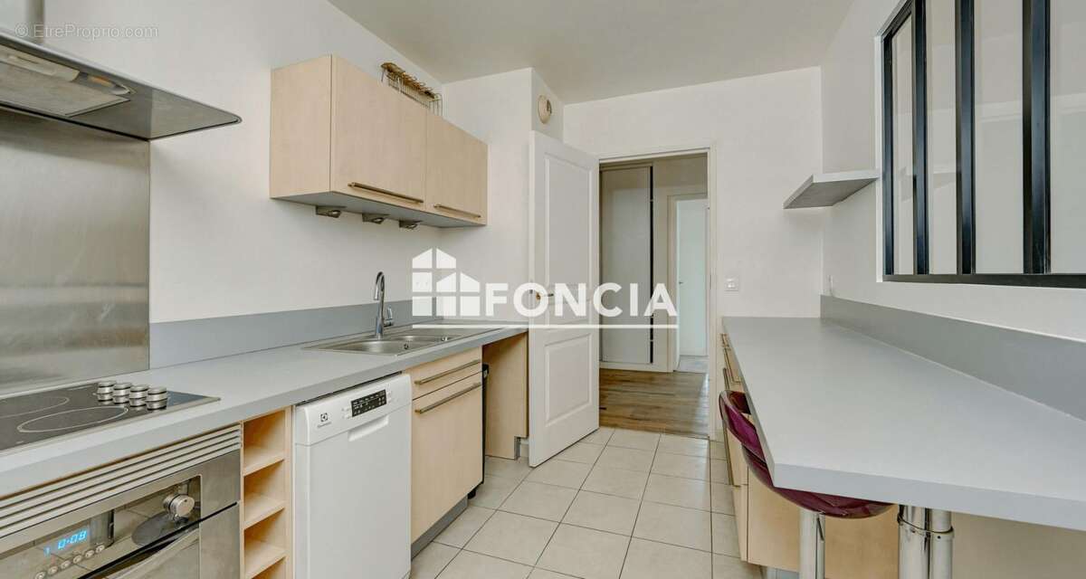 Appartement à LE PLESSIS-ROBINSON