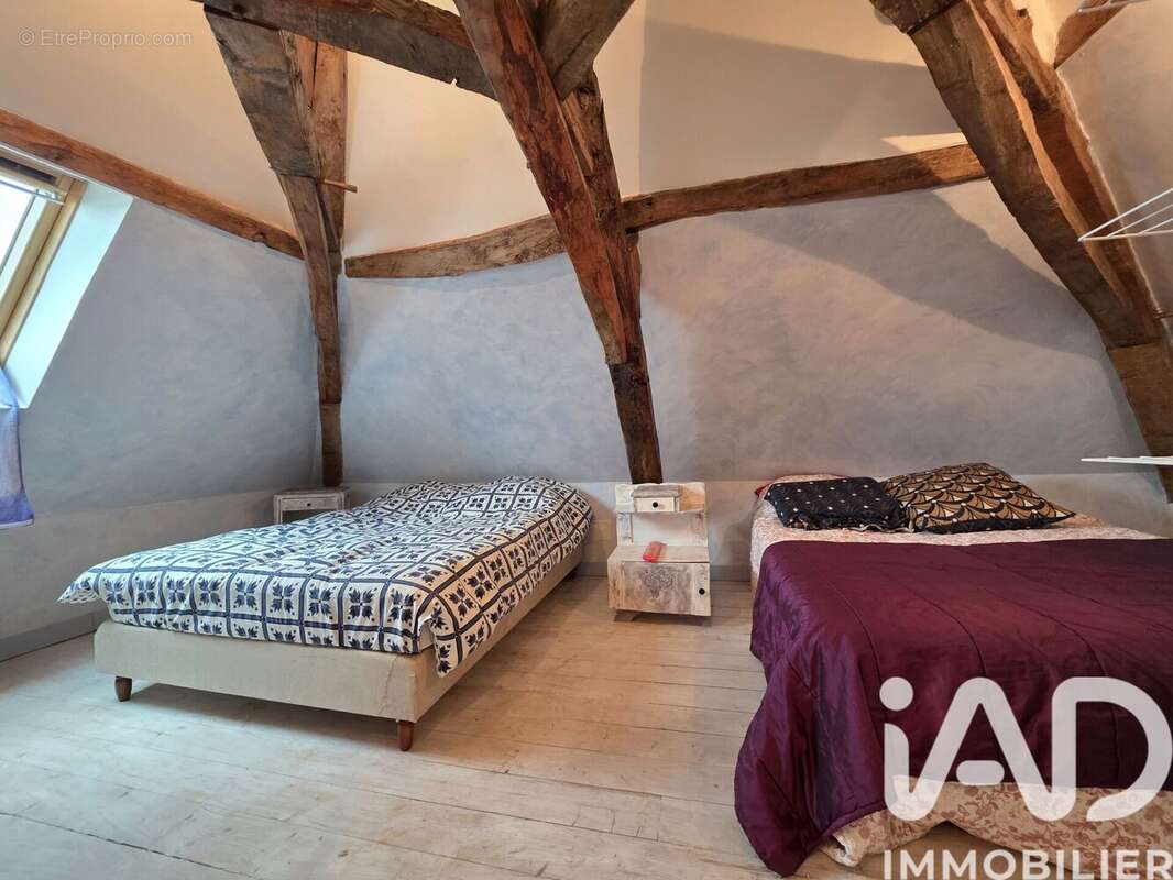 Maison 110 m² à Puybrun  - photo 8