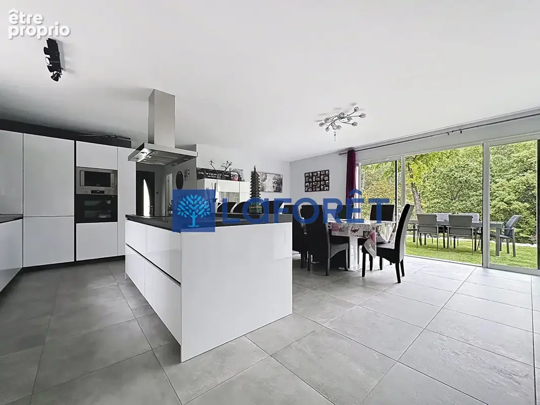 Maison d'exception à vendre à Draguignan - 7 pièces, 6 chambres, 2500 m² de terrain - photo 7