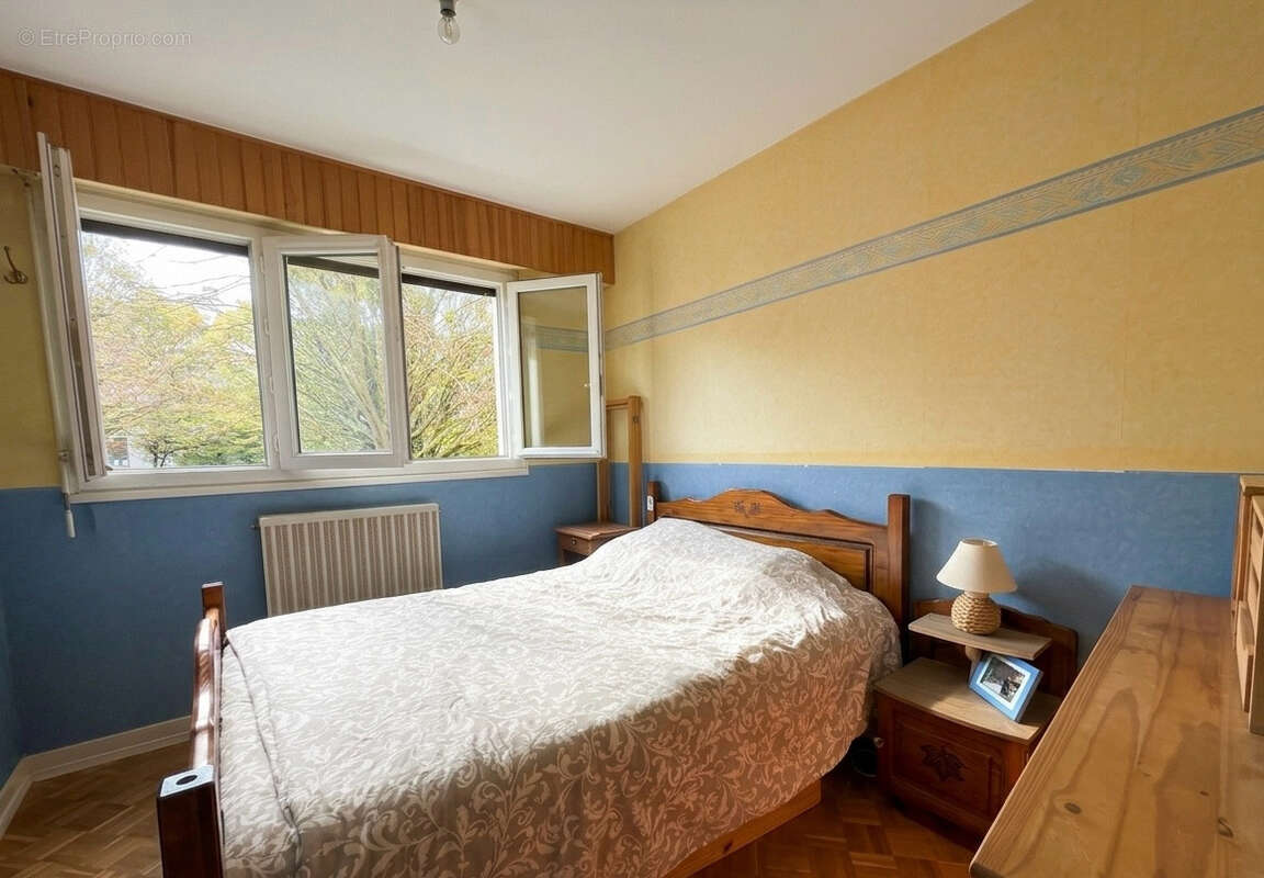 Appartement à SAINT-JEAN-DE-LA-RUELLE