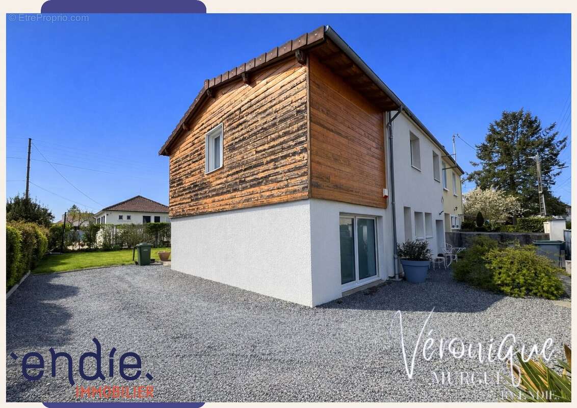 Maison à YZEURE