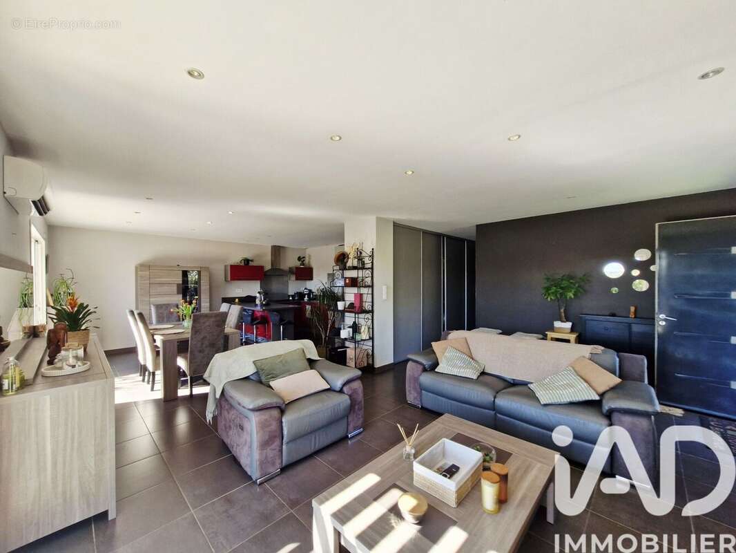 Photo 5 - Maison à LESPIGNAN