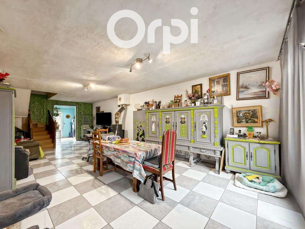 Maison à FRANCIERES