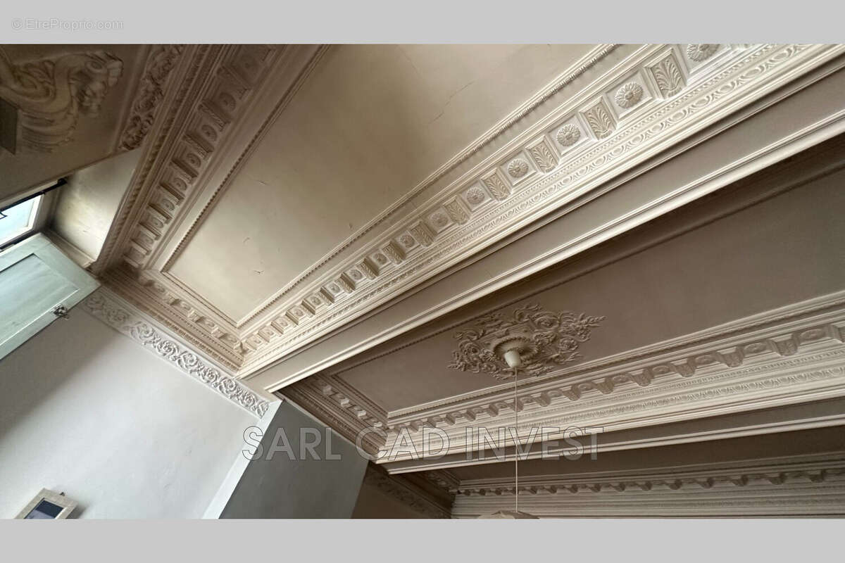Appartement à MARSEILLE-6E
