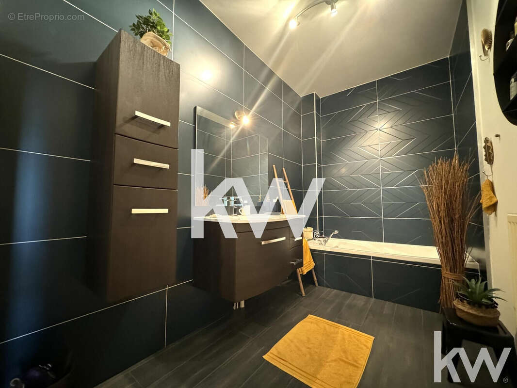 Appartement 132 m² à Saint-Etienne  - photo 9