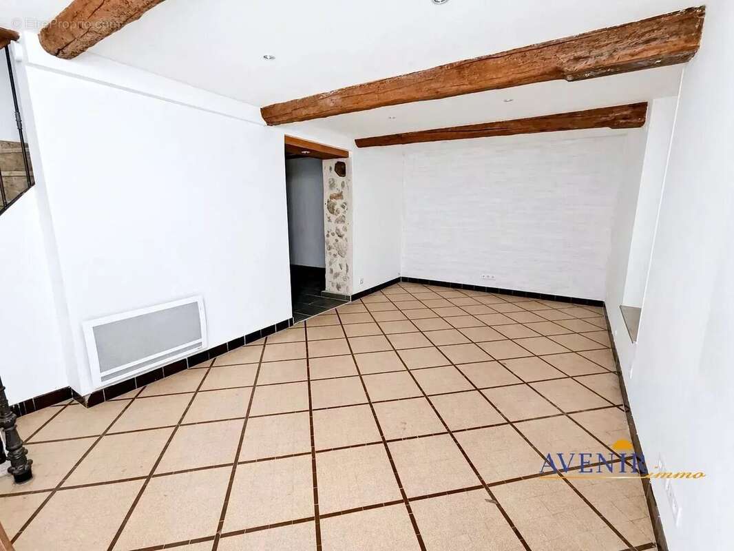 Maison 148 m² à Plan-De-Cuques  - photo 2