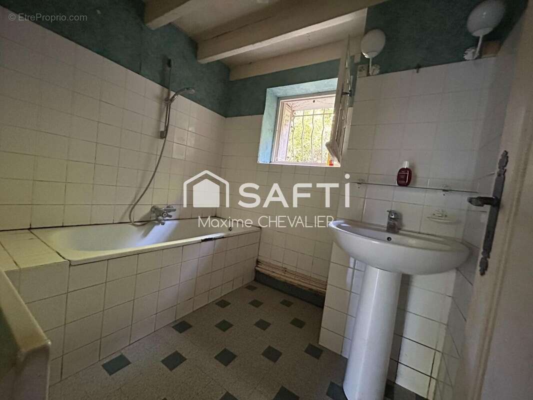 Maison 72 m² à Montipouret  - photo 7