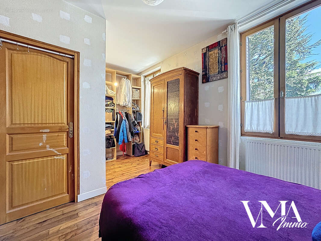Appartement à DECINES-CHARPIEU
