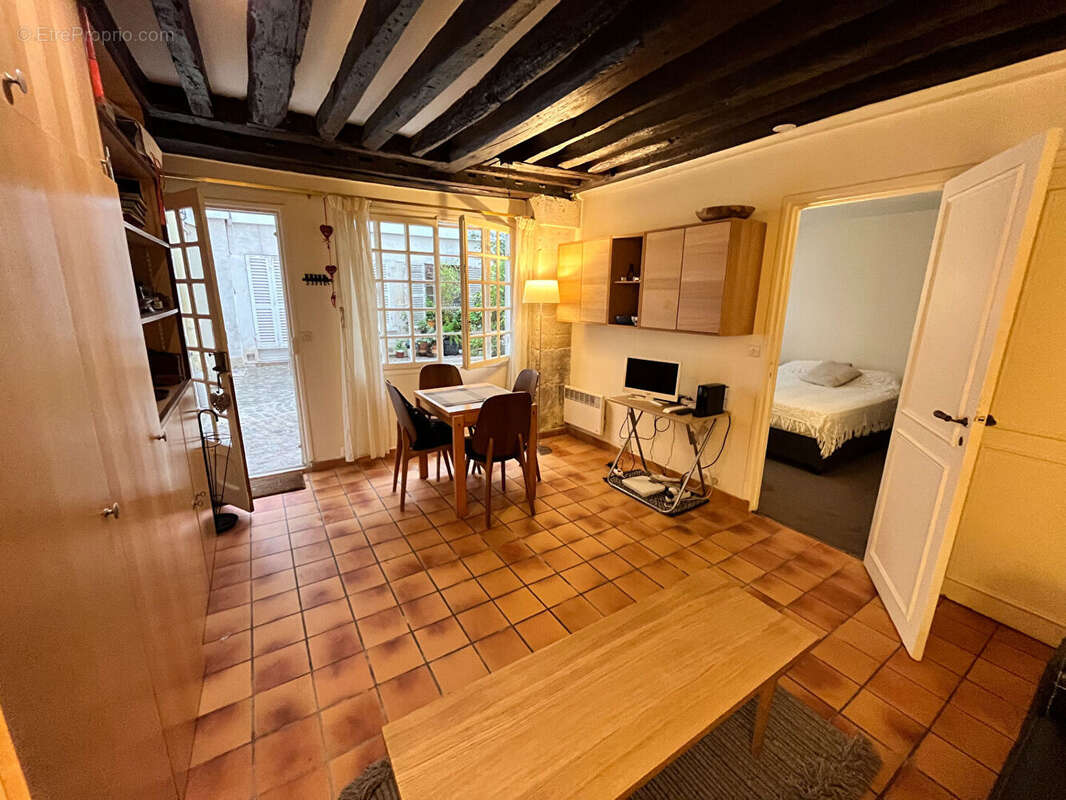 Appartement à PARIS-5E