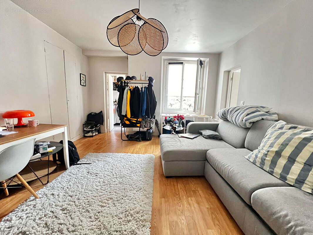 Appartement à PARIS-17E