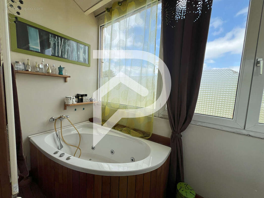 Maison à LA VERRIERE