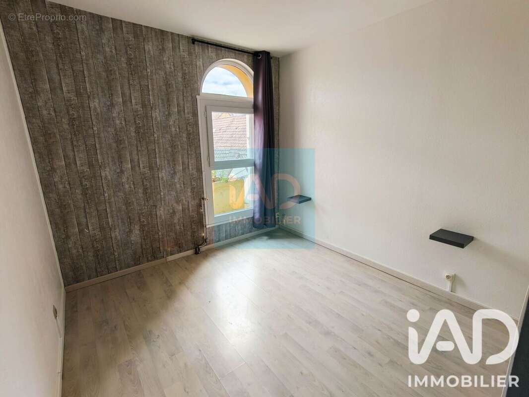 Photo 2 - Appartement à SENS