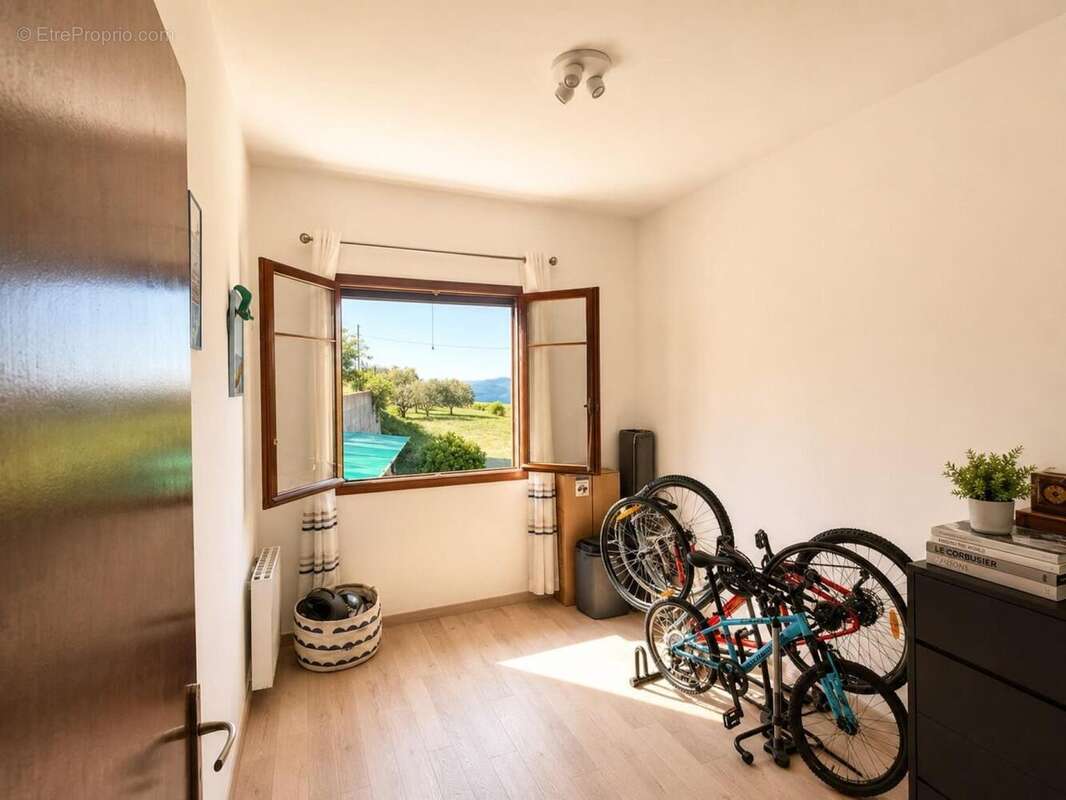 Photo 5 - Appartement à BERRE-LES-ALPES