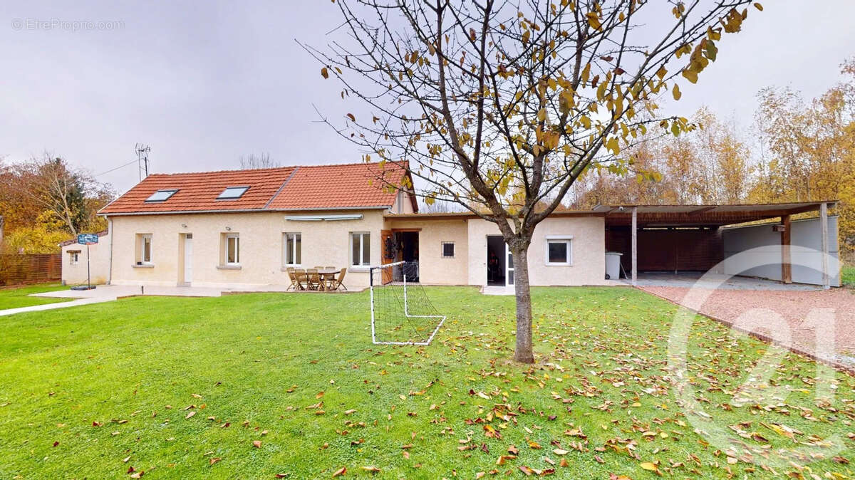 Maison à TEMPLEUX-LE-GUERARD