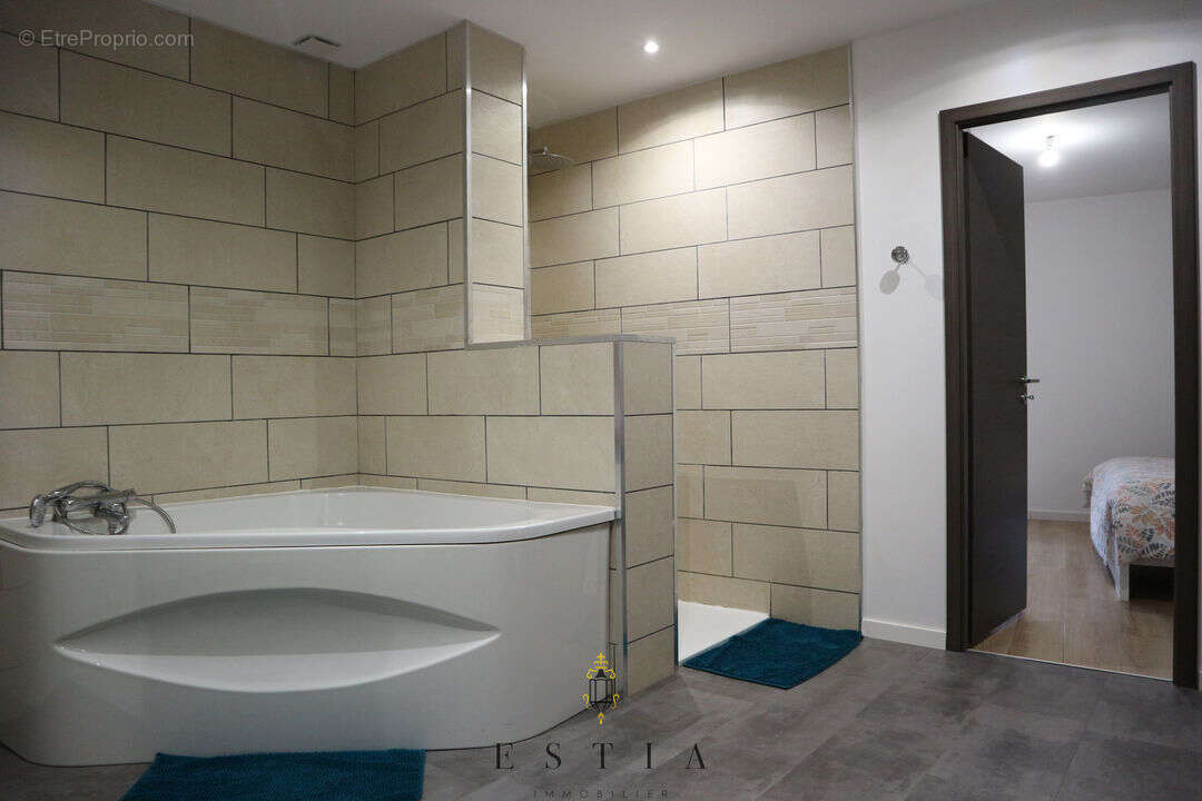 Maison à LANDREMONT