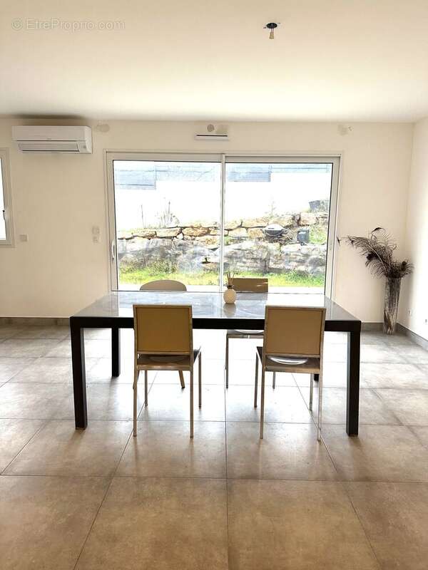 Maison à PUGET-SUR-ARGENS