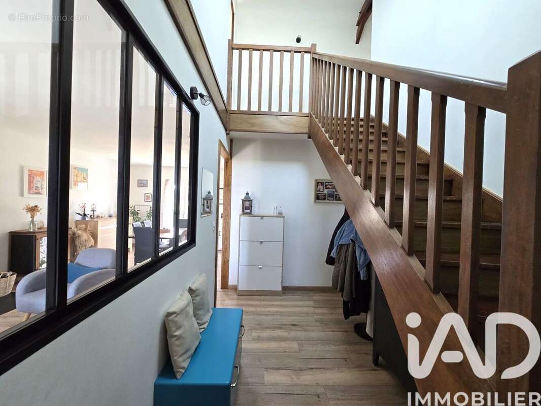 Photo 2 - Maison à MONTREUIL-JUIGNE