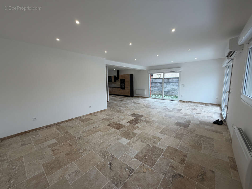 Maison à SAINT-AMAND-LES-EAUX