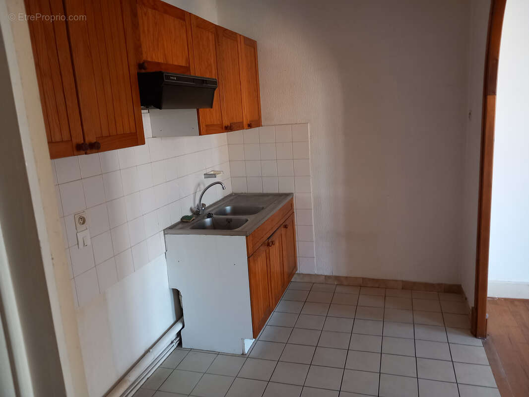 Appartement à FUMEL