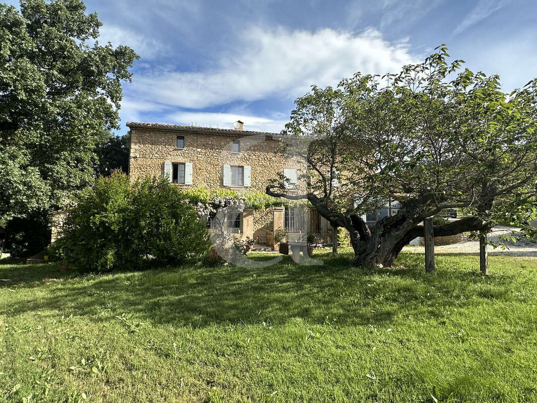Maison à VAISON-LA-ROMAINE