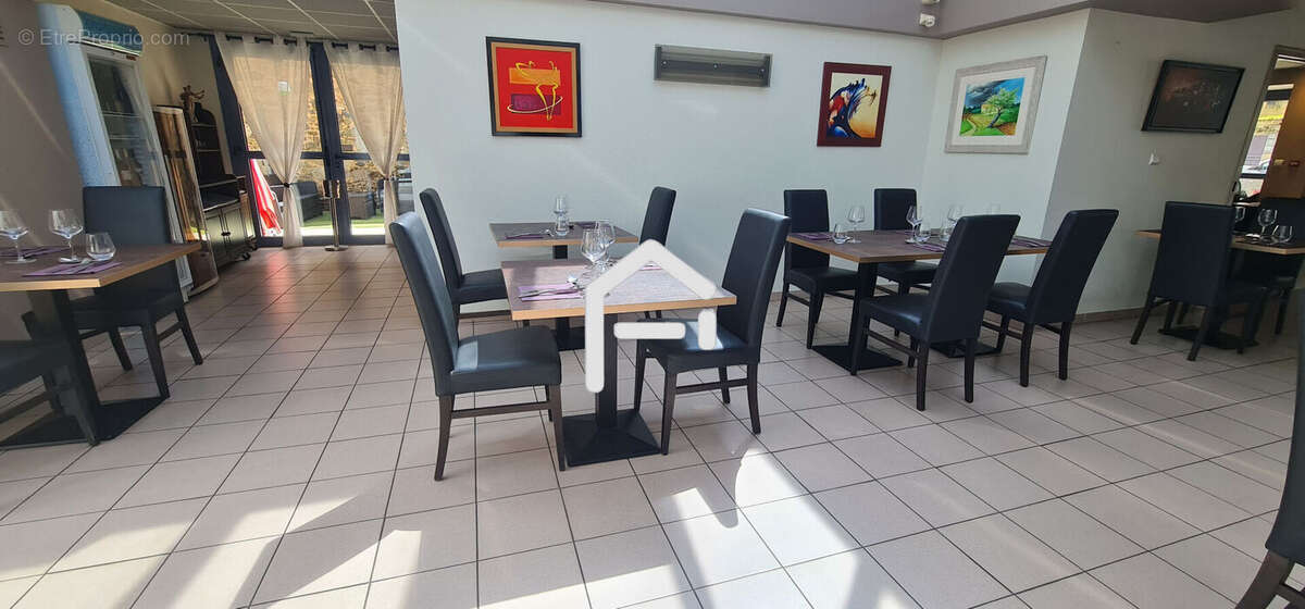 Commerce à ARNAC-POMPADOUR