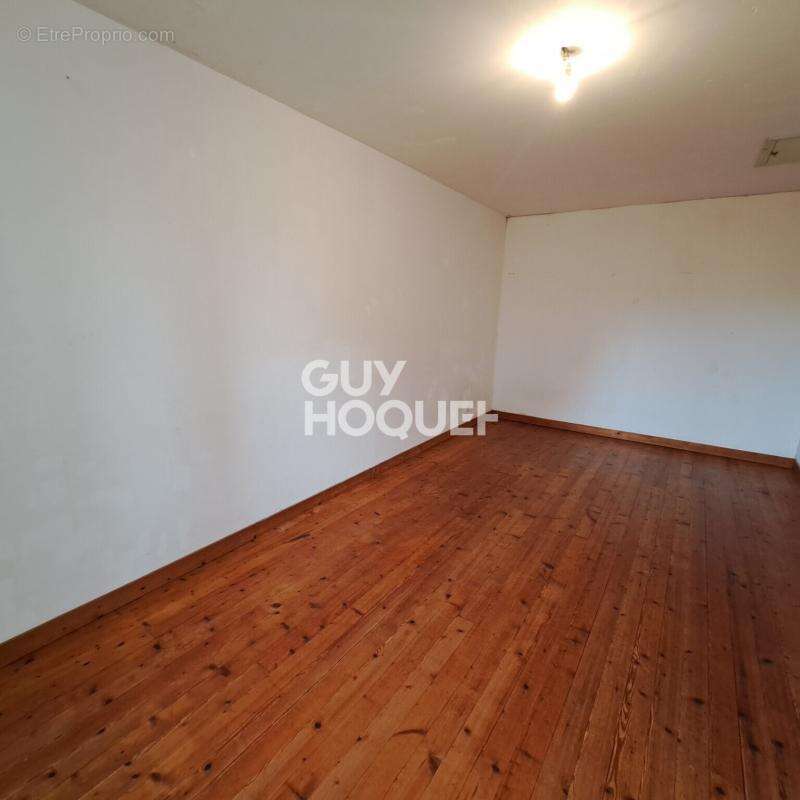 Maison à SAINT-GEORGES-DU-BOIS