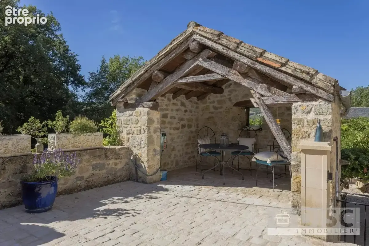 Propriété de charme avec piscine, jacuzzi et 7 hectares dans un environnement préservé - photo 28