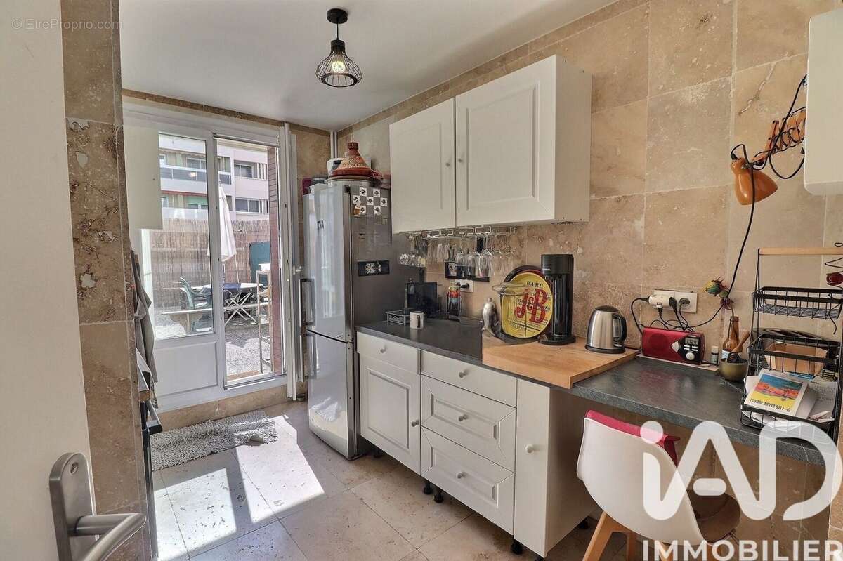 Photo 6 - Appartement à MARSEILLE-5E