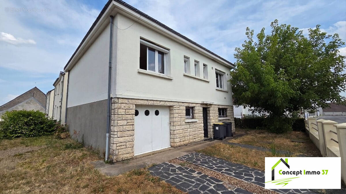 Maison à LA VILLE-AUX-DAMES