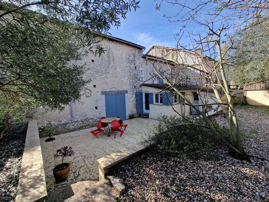 Maison à EYMET