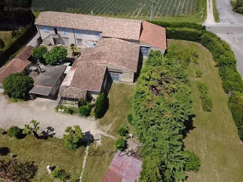 Appartement à MONTELIMAR