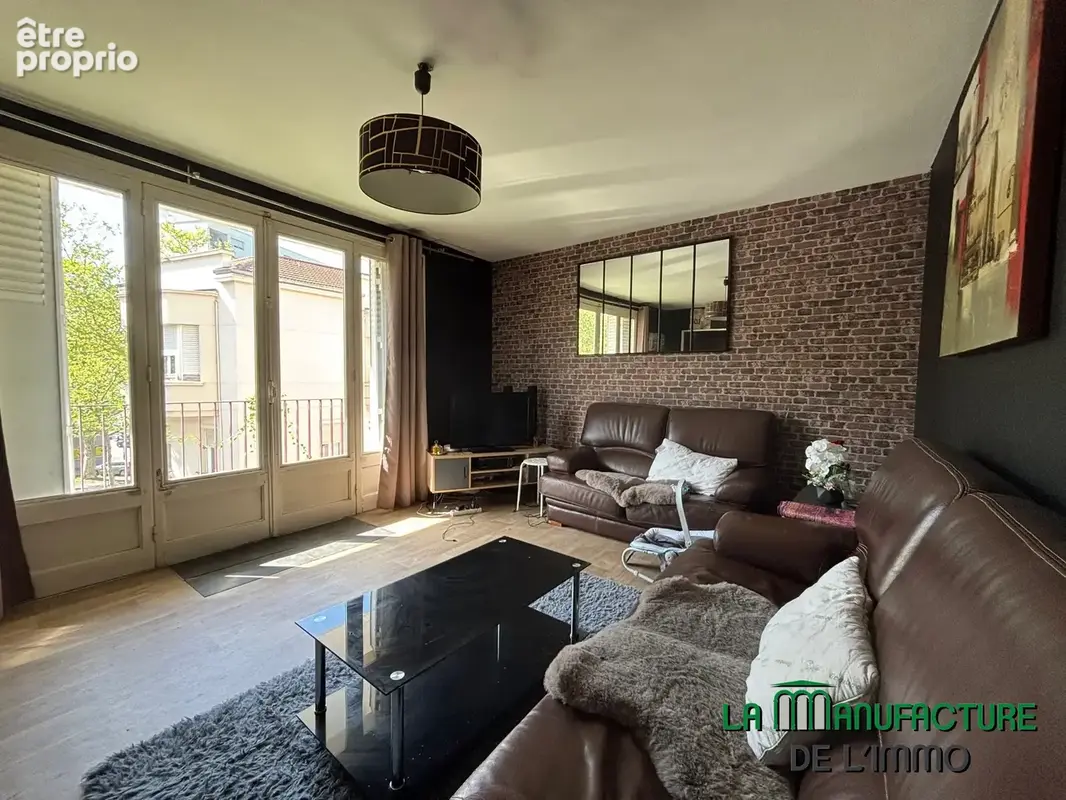 Saint etienne jules janin/chateaucreux - appartement t3 loué de  61.98m2 avec balcon - photo 3