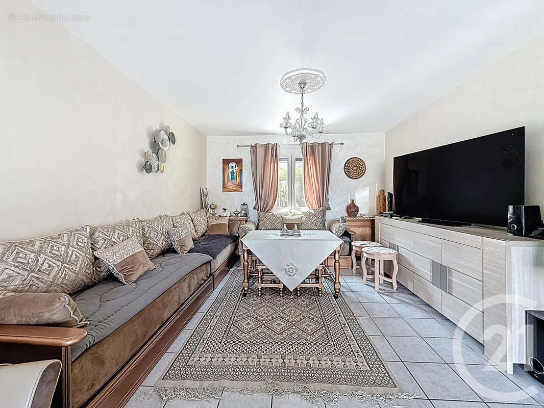 Maison à NEUILLY-LES-DIJON