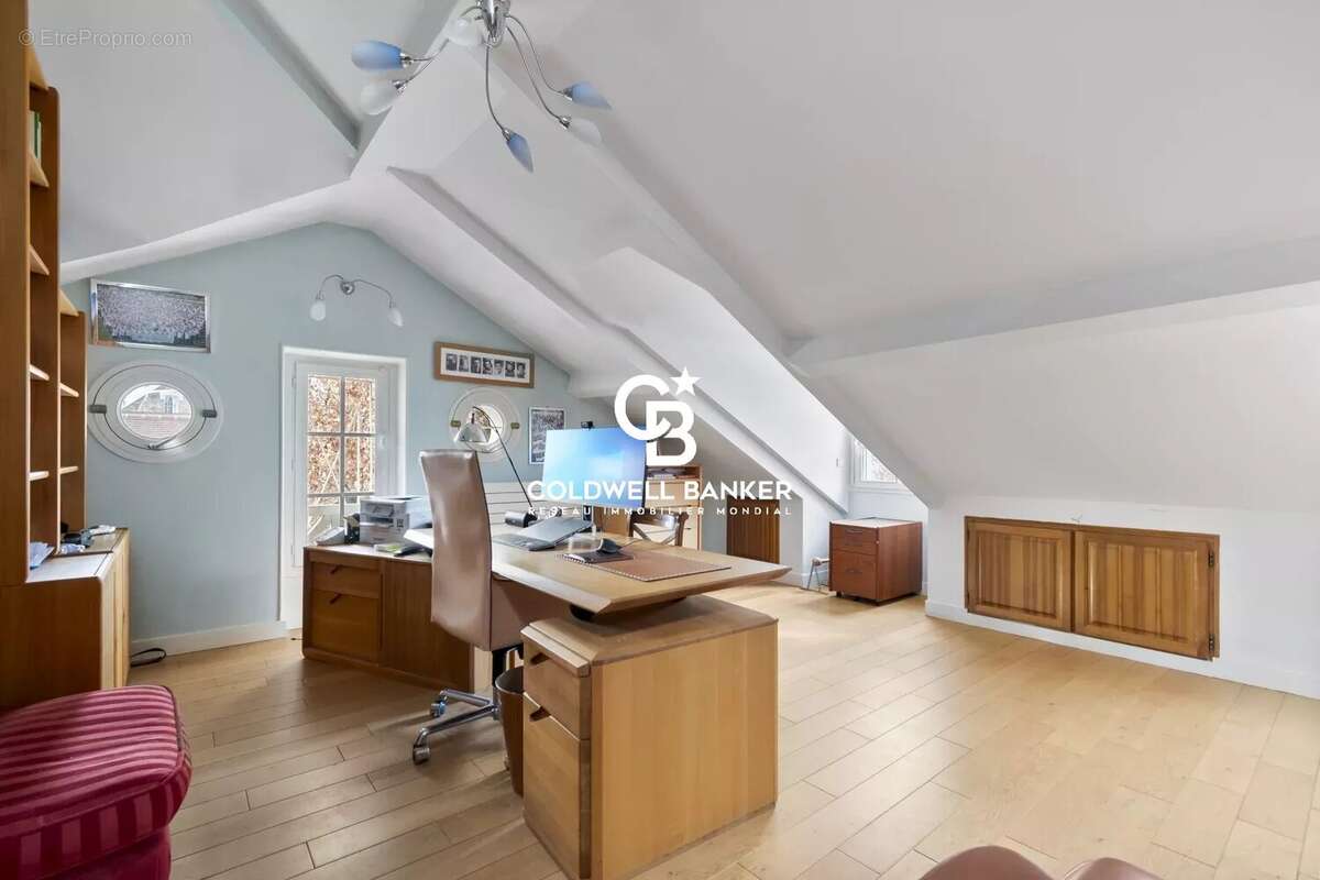 Maison à LE VESINET