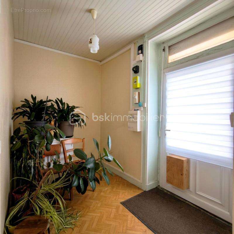 Maison à rénover 98m², 2 chambres - photo 2