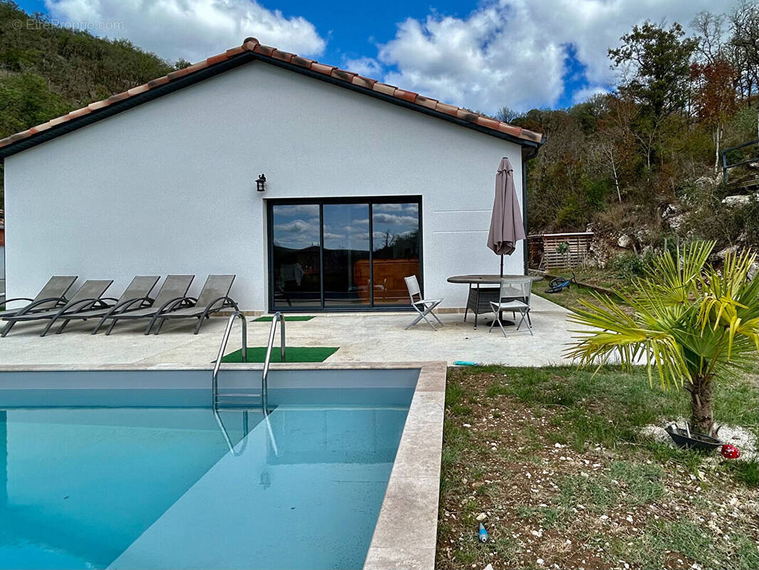 Maison à LAROQUE-DES-ARCS