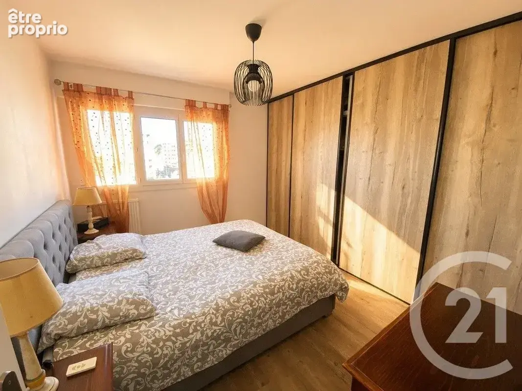 Appartement 3 pièces 75 m² à vendre à Toulon (83200) - photo 5