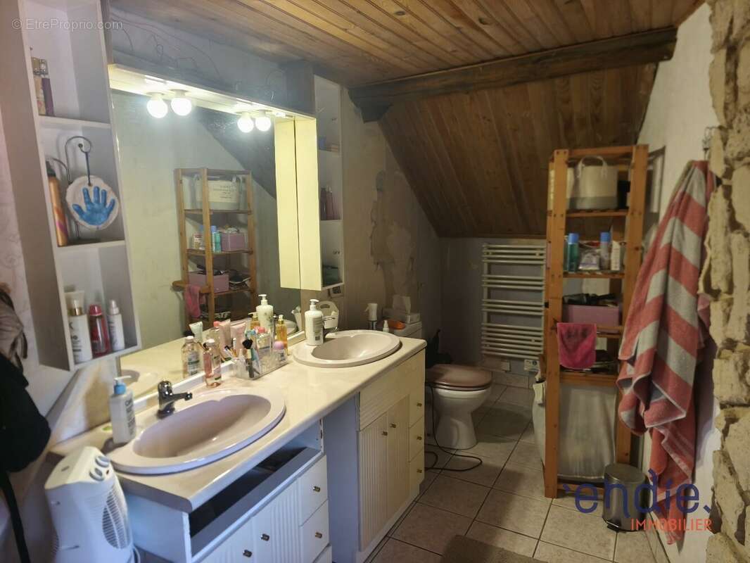 Maison a vendre 8 pieces (167 m²) à cosne d'allier - photo 7