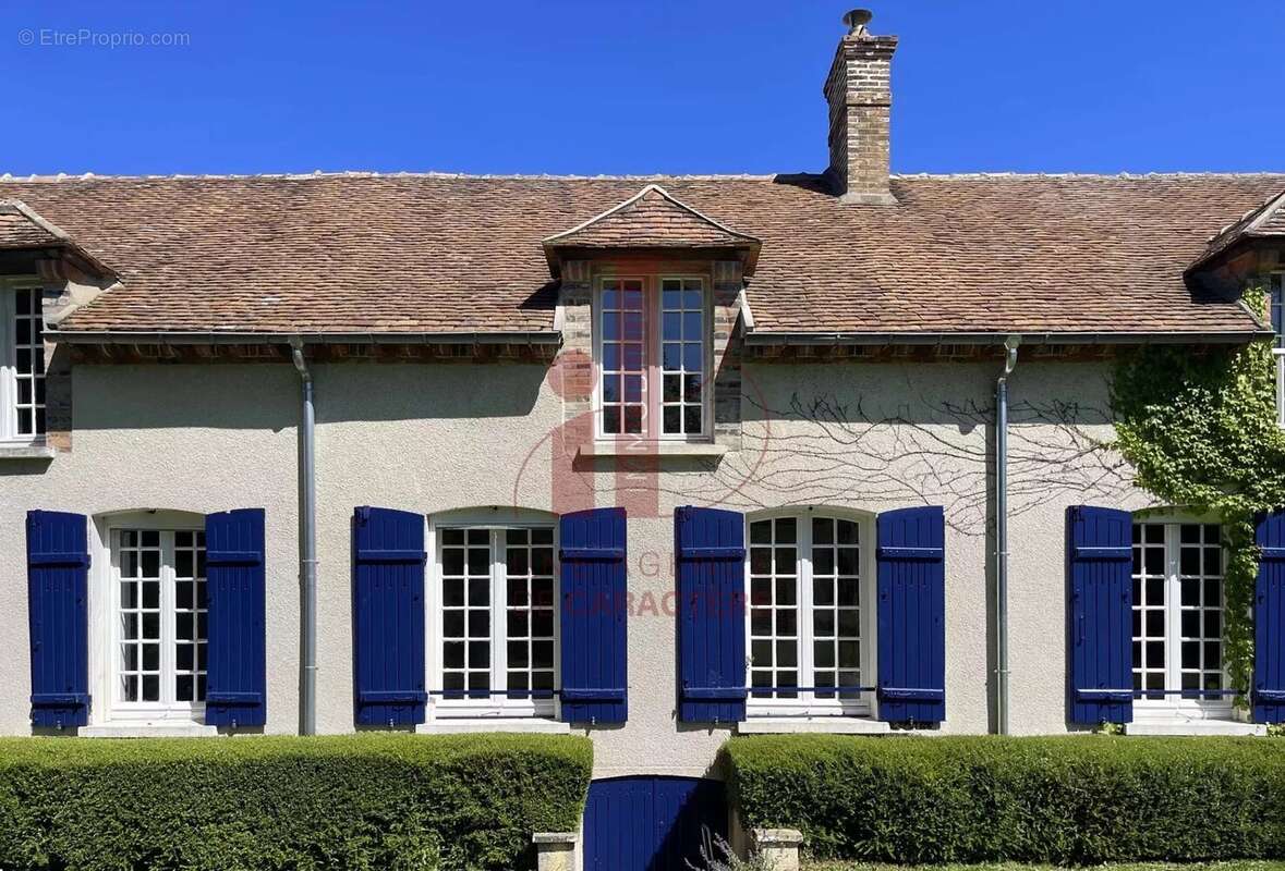 Maison à FONTAINEBLEAU